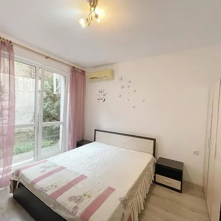 Breeze Apartment Varna